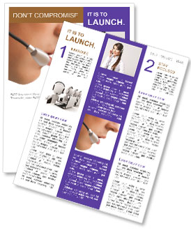 Mikrofonla konuşan kadın danışman Haber yayını