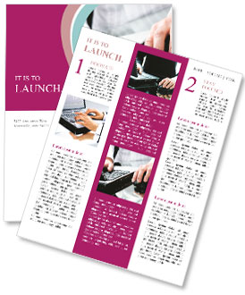 Kadın Laptop Çalışma Haber yayını