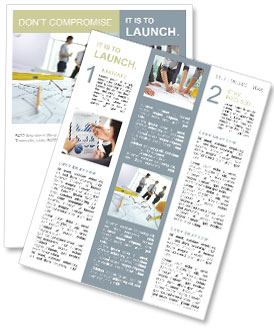 Bild von Planungsobjekte auf Arbeitsplatz mit drei Partnern die Interaktion auf Hintergrund Newsletter